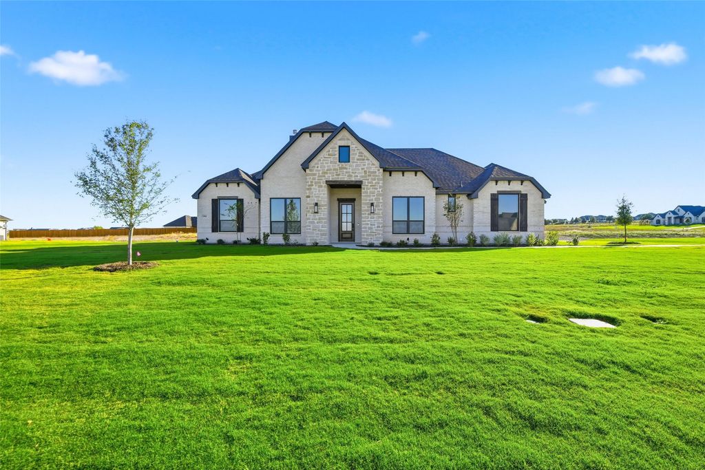 404 Mah Cheta, Aledo, TX 76008