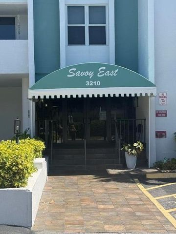 3210 SE 10th Street 4a, Pompano Beach, FL 33062