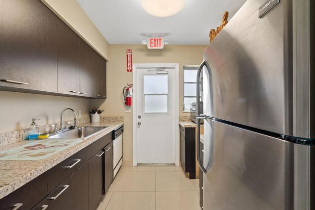 3210 SE 10th Street 4a, Pompano Beach, FL 33062