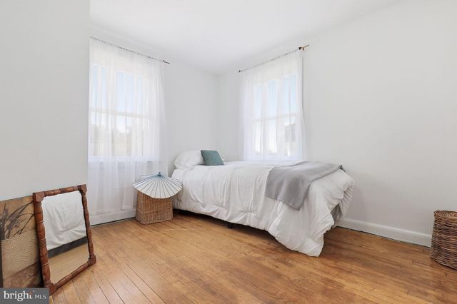 7 LODGE RD, Catonsville, MD 21228