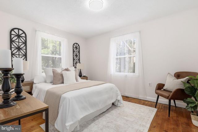 7 LODGE RD, Catonsville, MD 21228