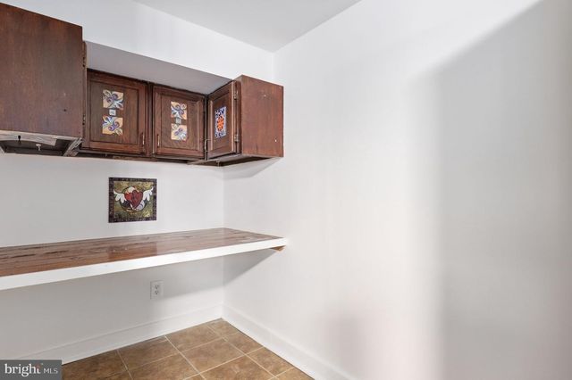 7 LODGE RD, Catonsville, MD 21228