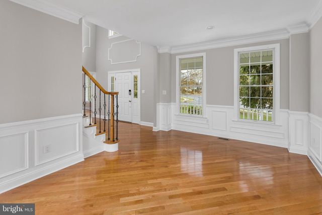 2 THORN LN, Chesterfield, NJ 08515