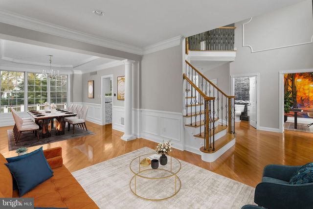 2 THORN LN, Chesterfield, NJ 08515