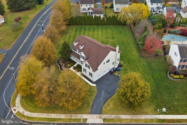 2 THORN LN, Chesterfield, NJ 08515