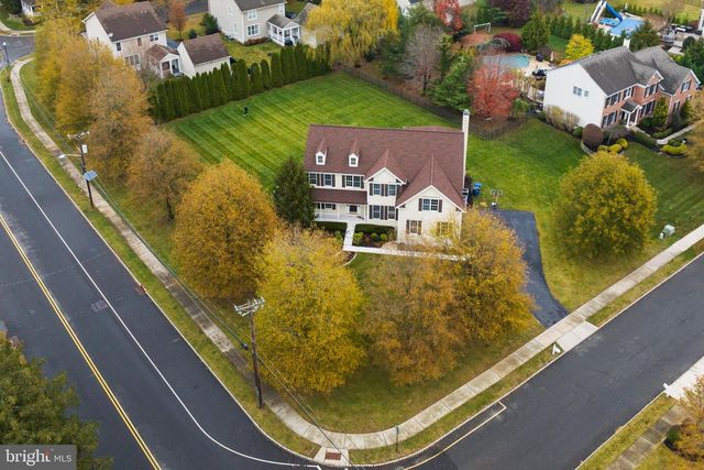 2 THORN LN, Chesterfield, NJ 08515