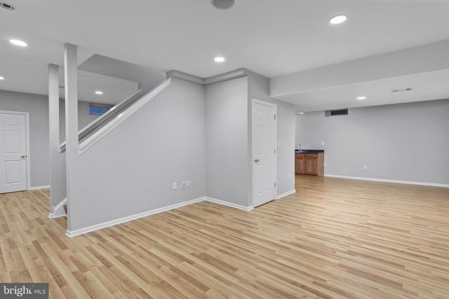 2 THORN LN, Chesterfield, NJ 08515