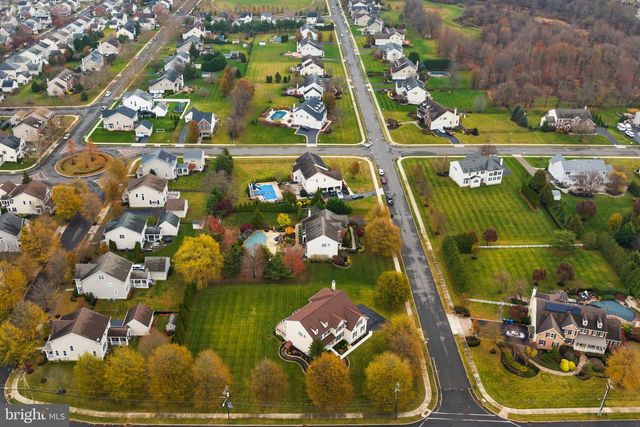 2 THORN LN, Chesterfield, NJ 08515