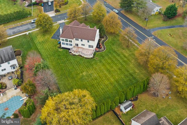 2 THORN LN, Chesterfield, NJ 08515