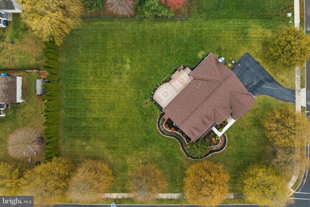 2 THORN LN, Chesterfield, NJ 08515