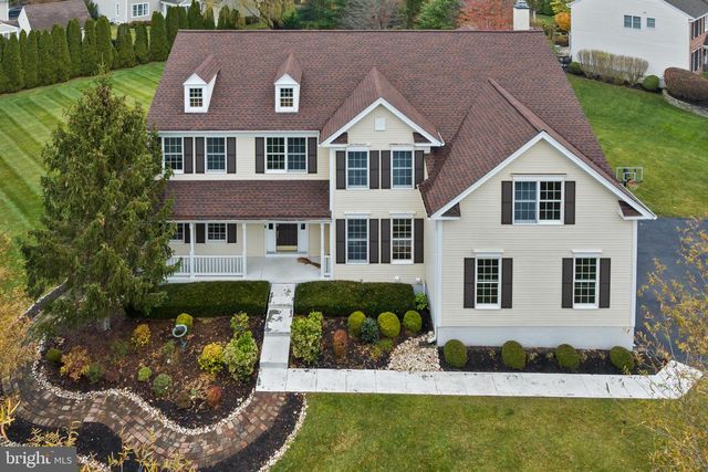 2 THORN LN, Chesterfield, NJ 08515