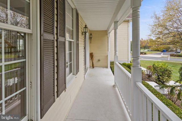 2 THORN LN, Chesterfield, NJ 08515