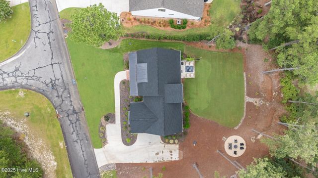 210 Finch Gate Drive, Seven Lakes, NC 27376
