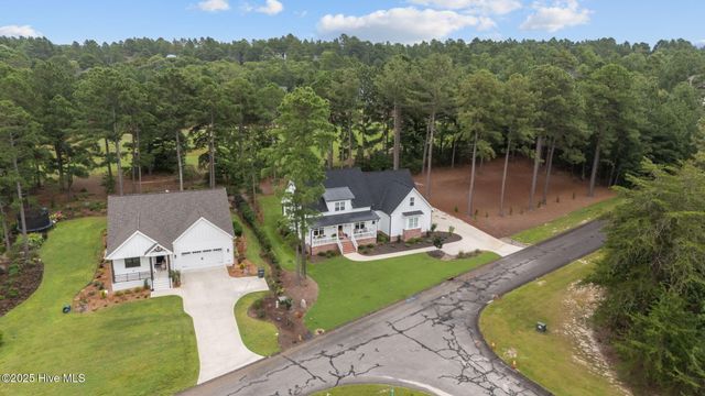 210 Finch Gate Drive, Seven Lakes, NC 27376