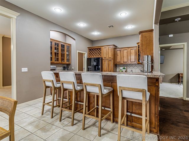11813 S Tamarack Court, Jenks, OK 74037