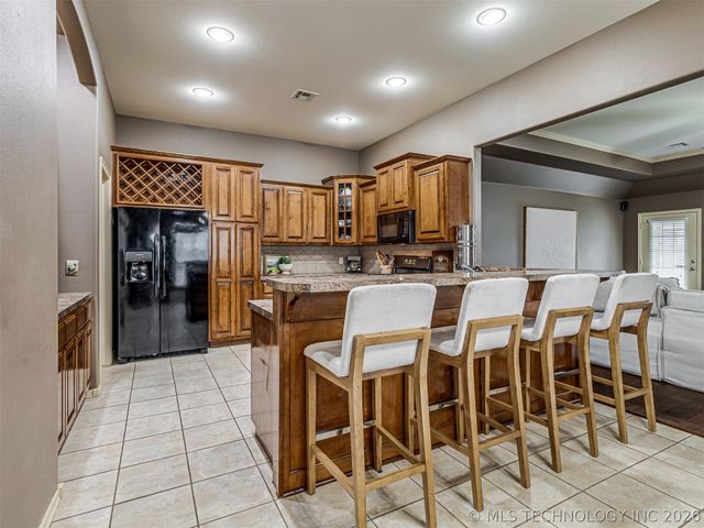 11813 S Tamarack Court, Jenks, OK 74037
