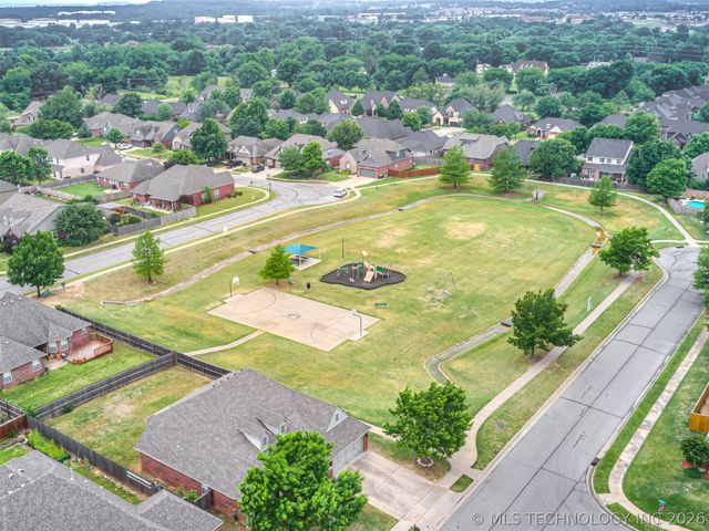 11813 S Tamarack Court, Jenks, OK 74037