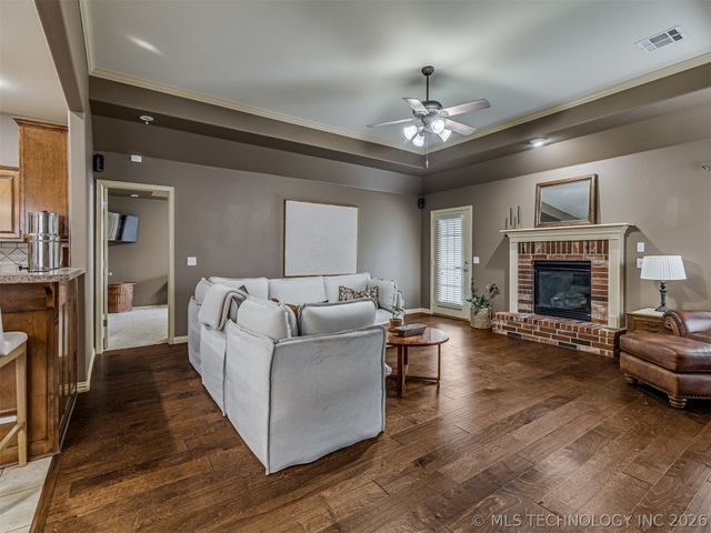11813 S Tamarack Court, Jenks, OK 74037