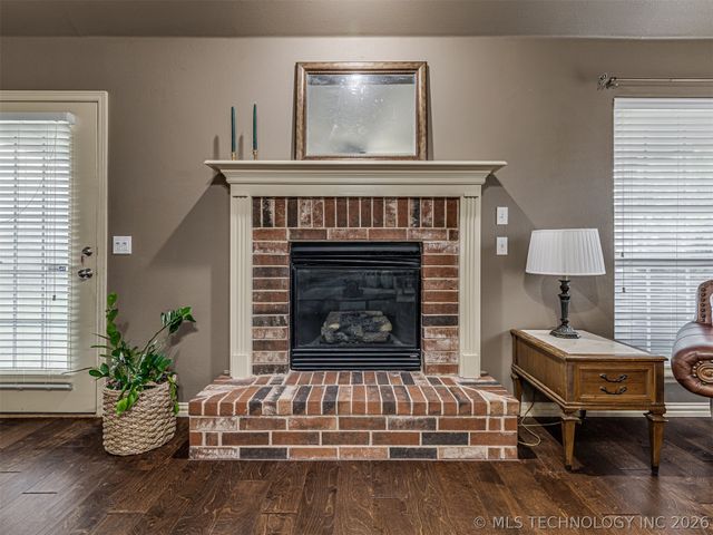 11813 S Tamarack Court, Jenks, OK 74037
