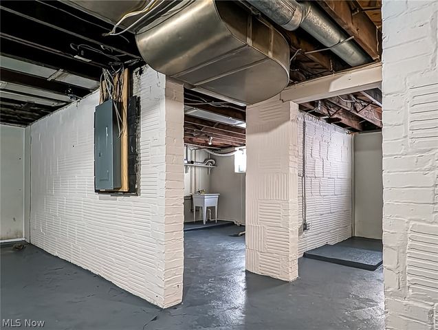 931 Amelia Avenue, Akron, OH 44302