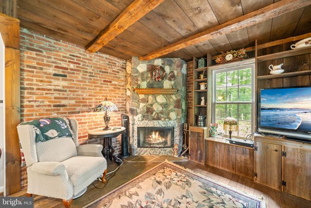5839 PRIVATE RD, Doylestown, PA 18902