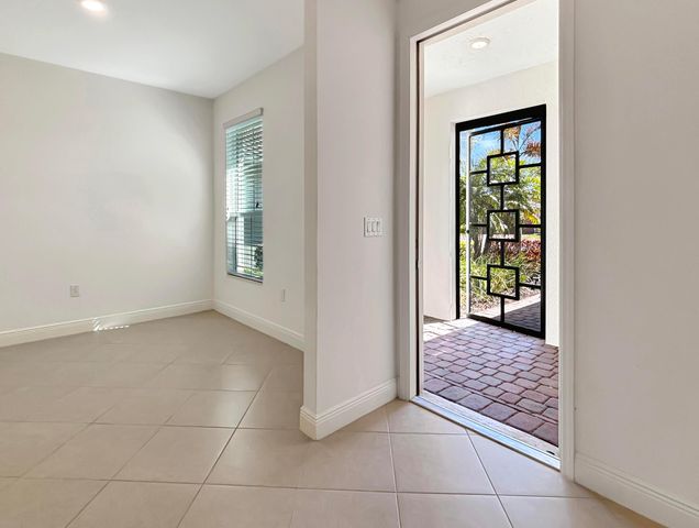 9870 SW Trumpet Tree Circle, Port St. Lucie, Port St Lucie, FL 34987