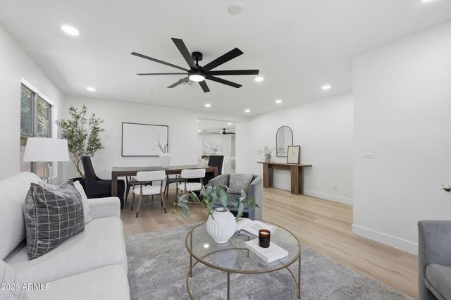 3034 W OBERLIN Way, Phoenix, AZ 85083