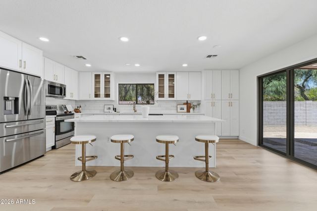 3034 W OBERLIN Way, Phoenix, AZ 85083