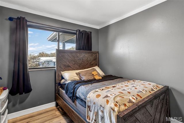 10 Glen Oaks Drive, Fenton, MO 63026