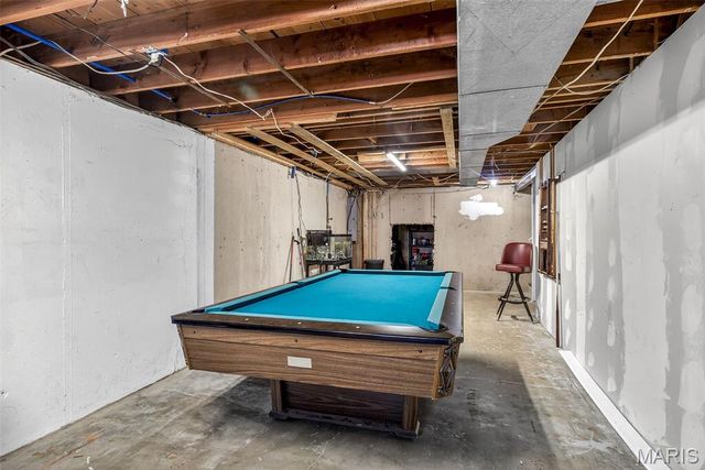 10 Glen Oaks Drive, Fenton, MO 63026