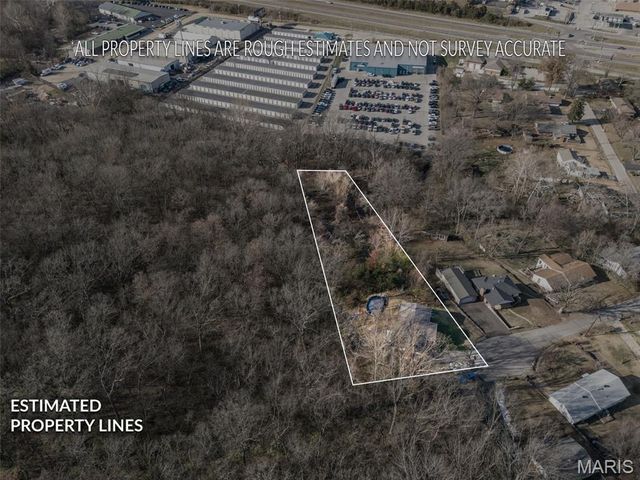 10 Glen Oaks Drive, Fenton, MO 63026