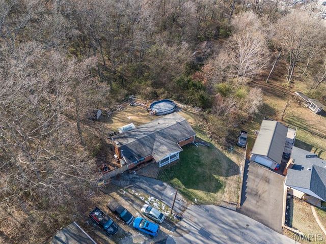 10 Glen Oaks Drive, Fenton, MO 63026