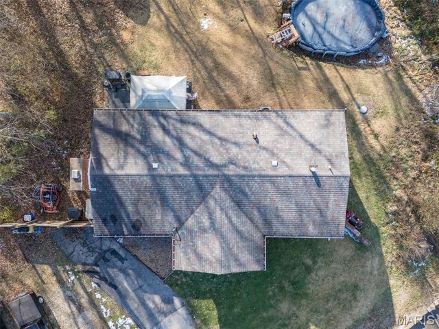 10 Glen Oaks Drive, Fenton, MO 63026