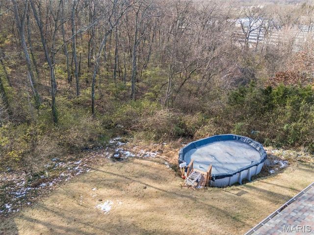 10 Glen Oaks Drive, Fenton, MO 63026