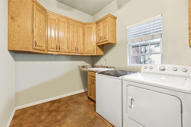 2751 Mitchell Road, Krum, TX 76249