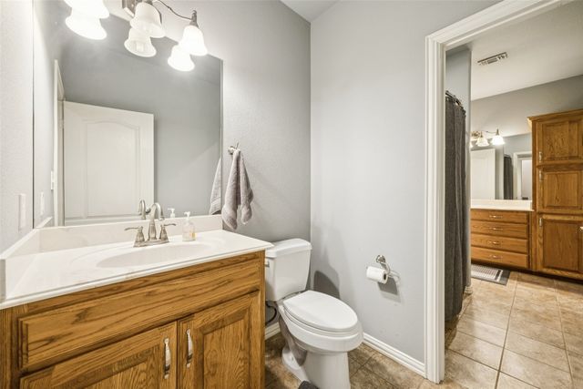 2751 Mitchell Road, Krum, TX 76249