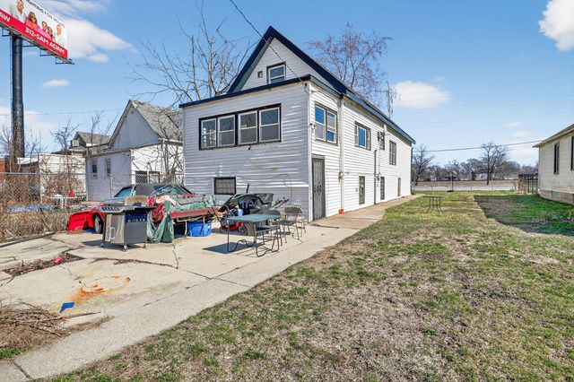 9952 S VINCENNES Avenue, Chicago, IL 60643
