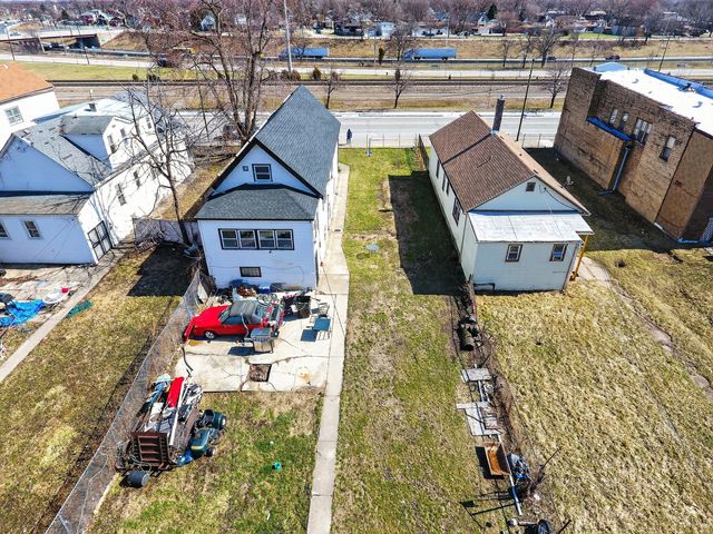 9952 S VINCENNES Avenue, Chicago, IL 60643