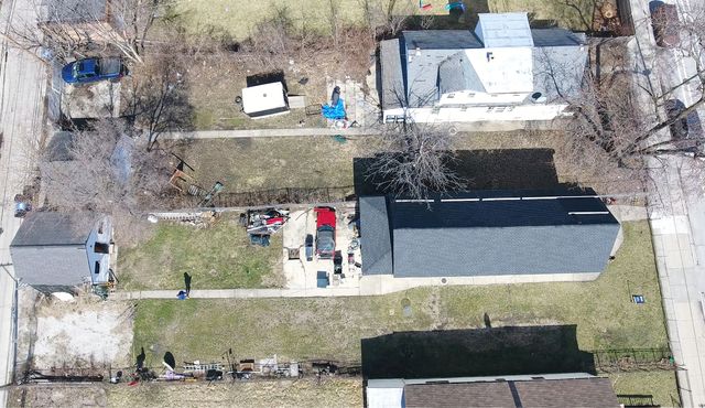 9952 S VINCENNES Avenue, Chicago, IL 60643