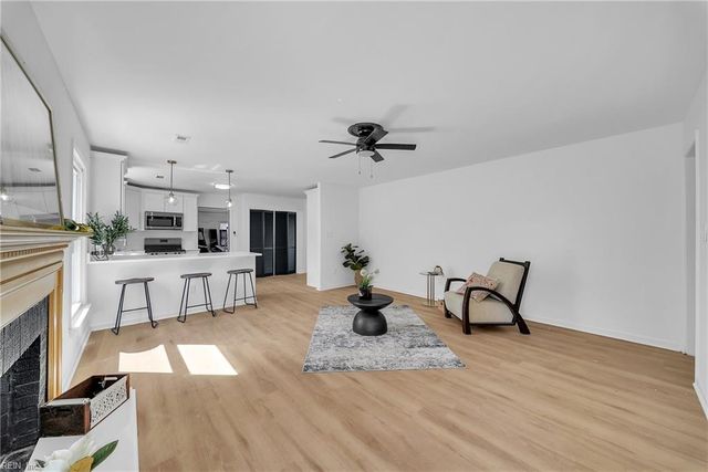 927 Moyer RD, Newport News, VA 23608