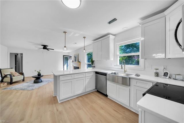 927 Moyer RD, Newport News, VA 23608