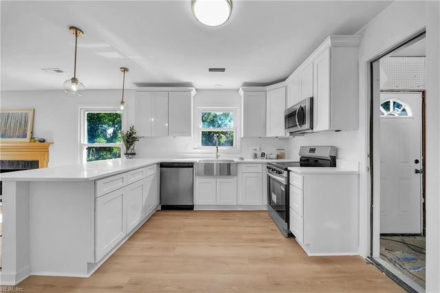 927 Moyer RD, Newport News, VA 23608