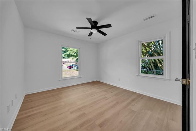 927 Moyer RD, Newport News, VA 23608