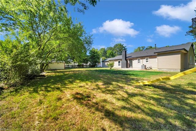 927 Moyer RD, Newport News, VA 23608