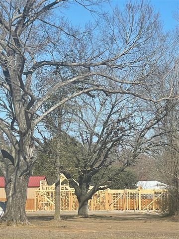 335 Wells Street, Emory, TX 75440