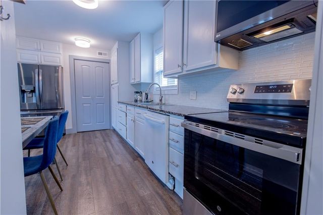 4735 N Springs NW Road, Kennesaw, GA 30144