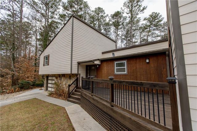 4735 N Springs NW Road, Kennesaw, GA 30144