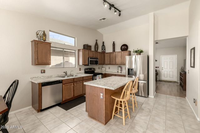 30402 N Sunray Drive, San Tan Valley, AZ 85143