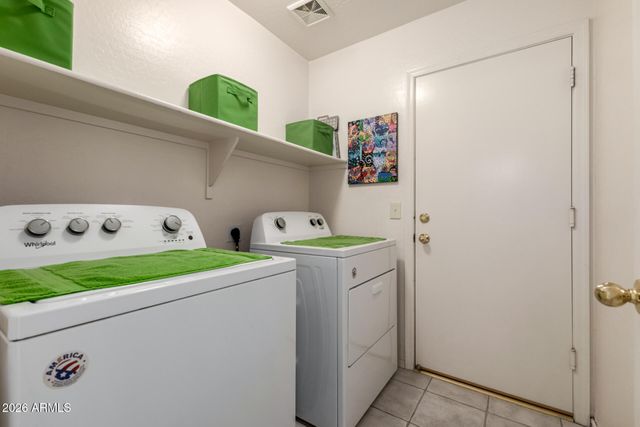 30402 N Sunray Drive, San Tan Valley, AZ 85143