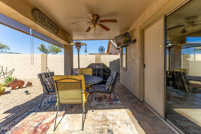30402 N Sunray Drive, San Tan Valley, AZ 85143